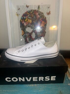 Converse White Low-Top Leather Slip-On Sneaker